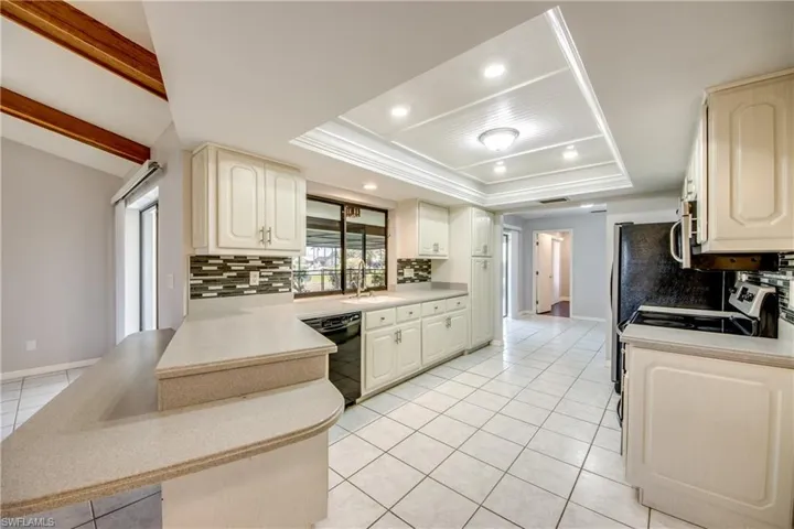 3347 Se 22nd Ave, Cape Coral Fl 33904
