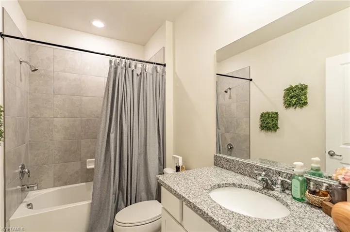 2nd Bathroom