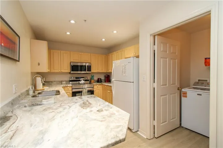 519 Roma Ct 3206, Naples, Florida 34110