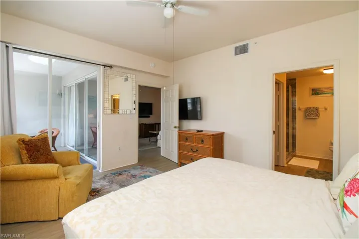 519 Roma Ct 3206, Naples, Florida 34110
