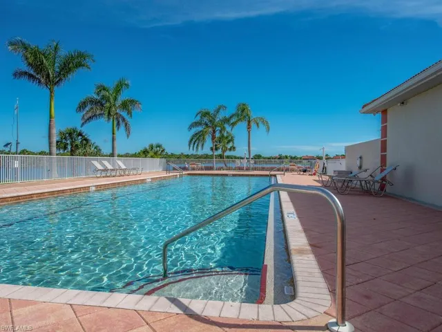 25058  Peacock  LN, Naples, FL 34114
