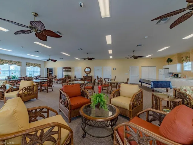 25058  Peacock  LN, Naples, FL 34114