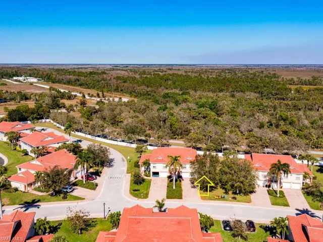 25058  Peacock  LN, Naples, FL 34114