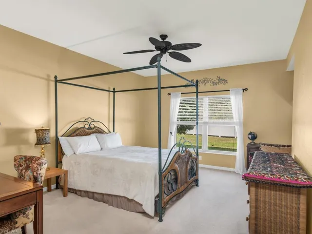 25058  Peacock  LN, Naples, FL 34114