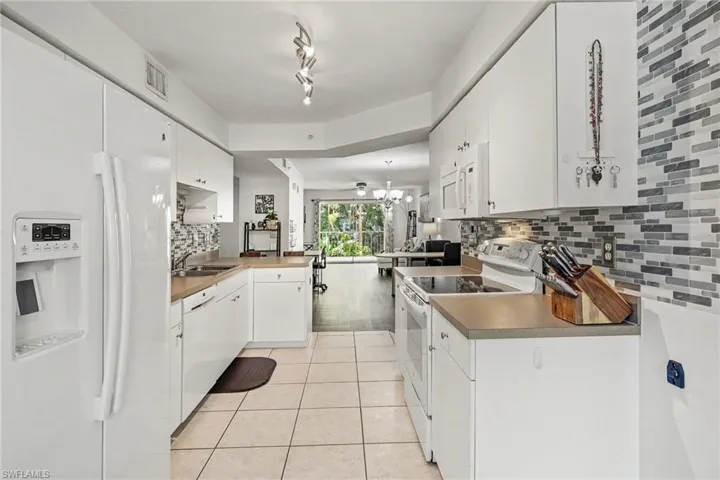 15405 Cedarwood Ln 201, Naples, Florida 34110