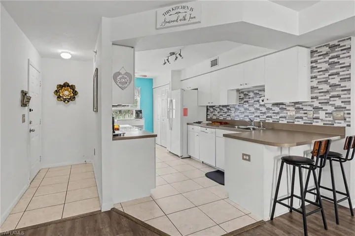 15405 Cedarwood Ln 201, Naples, Florida 34110