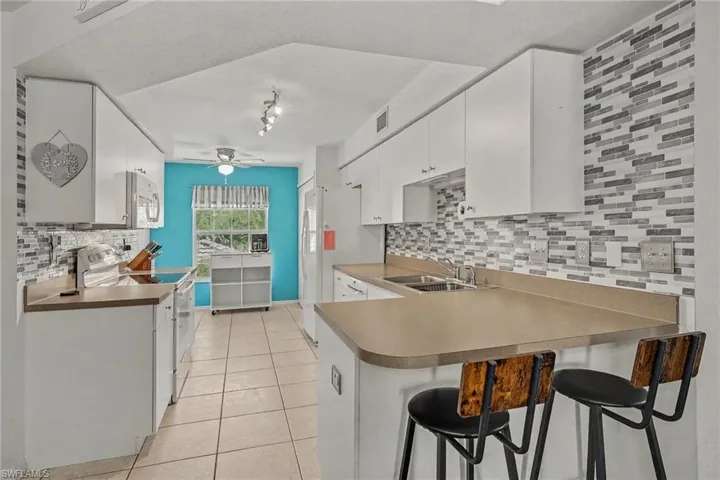 15405 Cedarwood Ln 201, Naples, Florida 34110