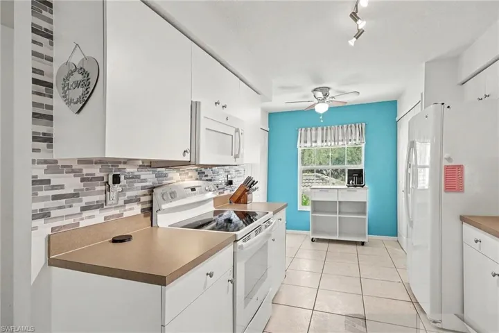 15405 Cedarwood Ln 201, Naples, Florida 34110