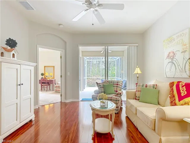 20950 Calle Cristal Ln 5, North Fort Myers, Florida 33917