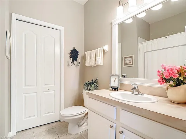 20950 Calle Cristal Ln 5, North Fort Myers, Florida 33917
