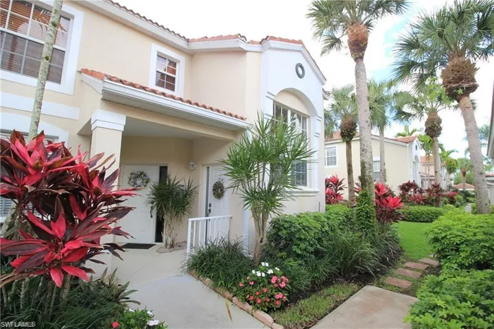 2920 Cypress Trace Cir 204, Naples, Florida 34119