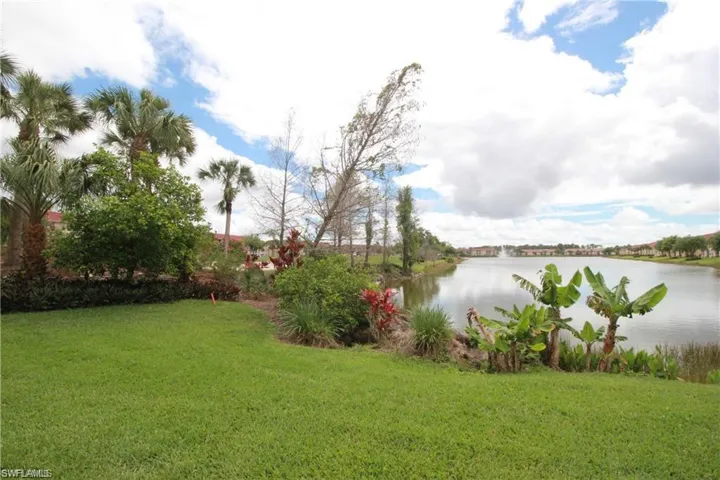 2920 Cypress Trace Cir 204, Naples, Florida 34119