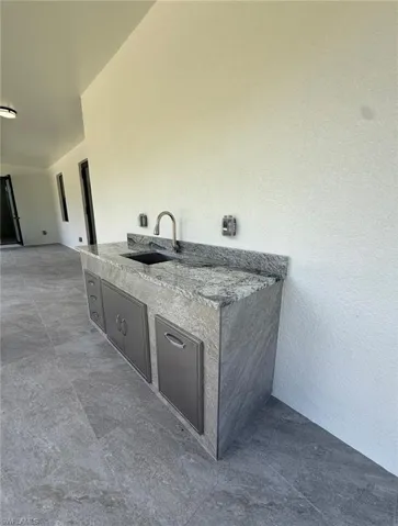 4274 16th Ave Ne, Naples, Florida 34120