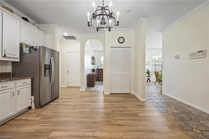New wood laminate for easy clean up! Nice size Pantry!