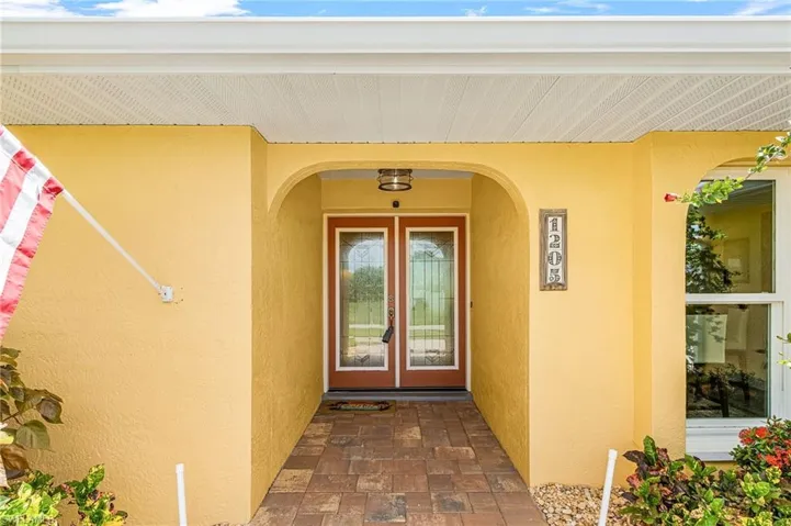 1205 Ne 11th Ter, Cape Coral, Florida 33909