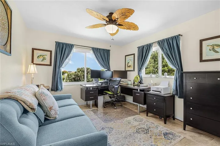 1205 Ne 11th Ter, Cape Coral, Florida 33909