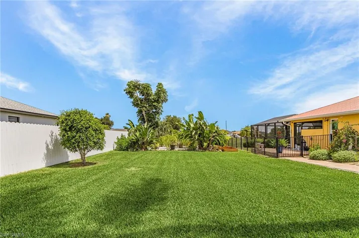 1205 Ne 11th Ter, Cape Coral, Florida 33909