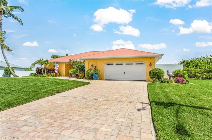 1205 Ne 11th Ter, Cape Coral, Florida 33909