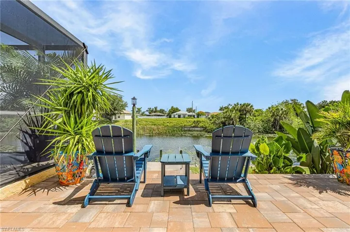 1205 Ne 11th Ter, Cape Coral, Florida 33909