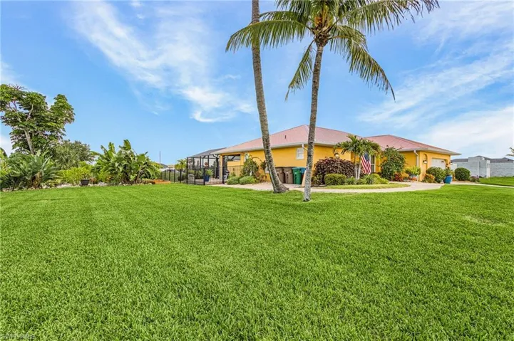 1205 Ne 11th Ter, Cape Coral, Florida 33909