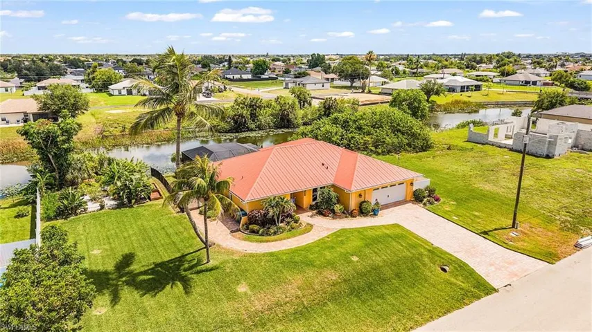 1205 Ne 11th Ter, Cape Coral, Florida 33909