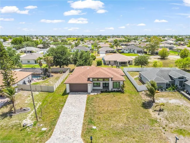 324 NE 15th  ST, Cape Coral, FL 33909