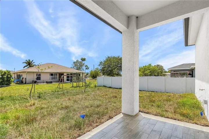 324 NE 15th  ST, Cape Coral, FL 33909
