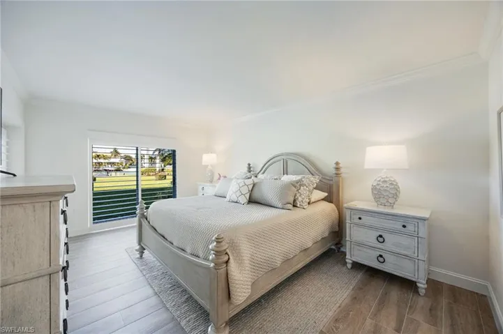 Master bedroom opens to beautiful lawn/Bay Area