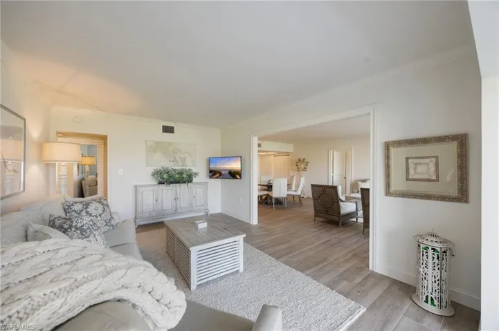 Convertible Third Bedroom/Den