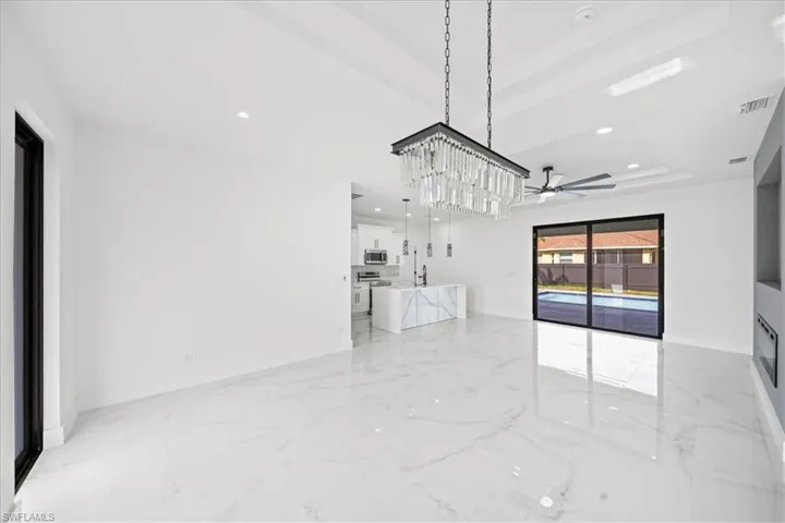 1420 Ne 12th Pl, Cape Coral, Florida 33909