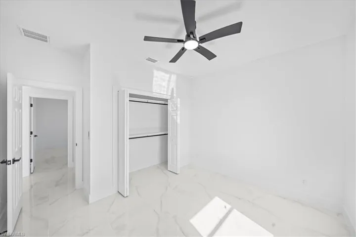 1420 Ne 12th Pl, Cape Coral, Florida 33909