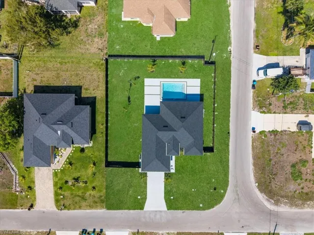1420 Ne 12th Pl, Cape Coral, Florida 33909