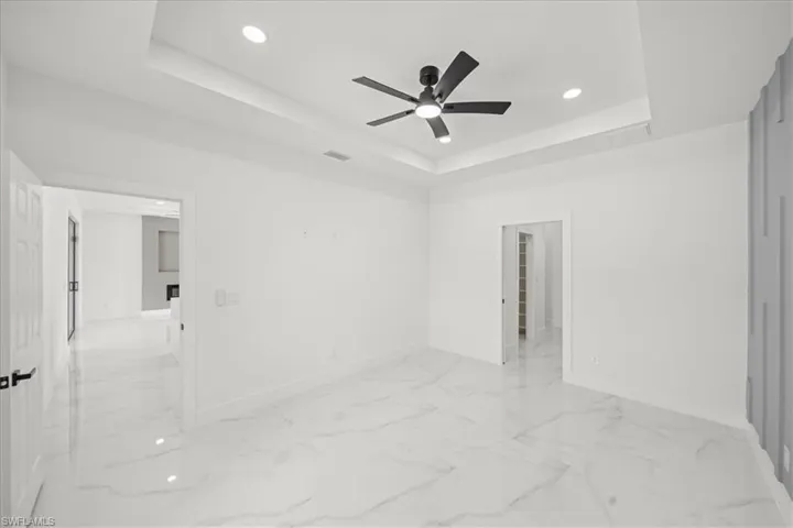 1420 Ne 12th Pl, Cape Coral, Florida 33909