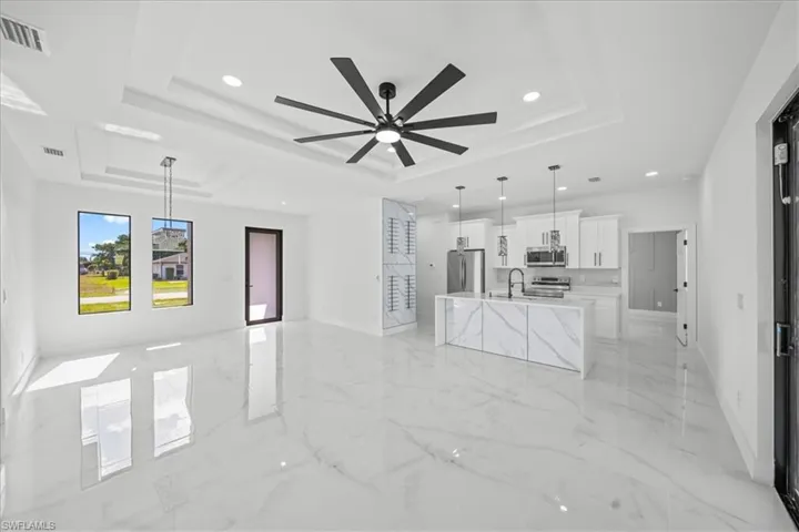 1420 Ne 12th Pl, Cape Coral, Florida 33909