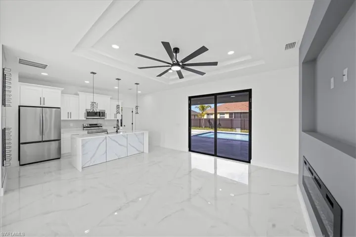 1420 Ne 12th Pl, Cape Coral, Florida 33909