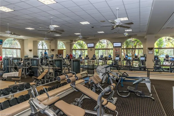 Gym featuring a drop ceiling