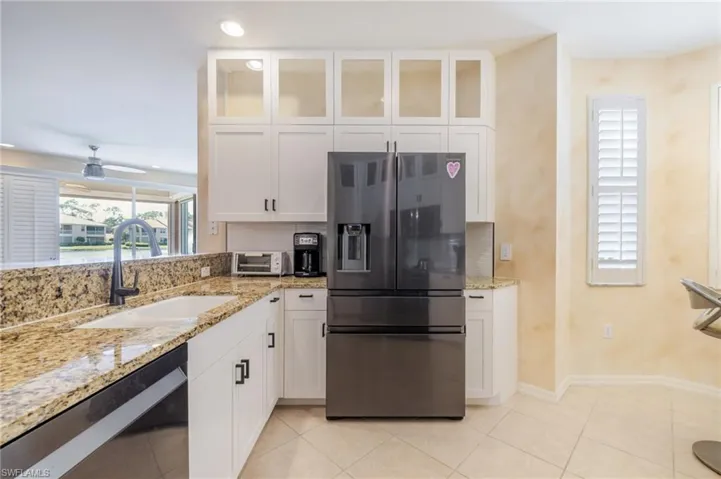 6225  Wilshire Pines  CIR, Naples, FL 34109