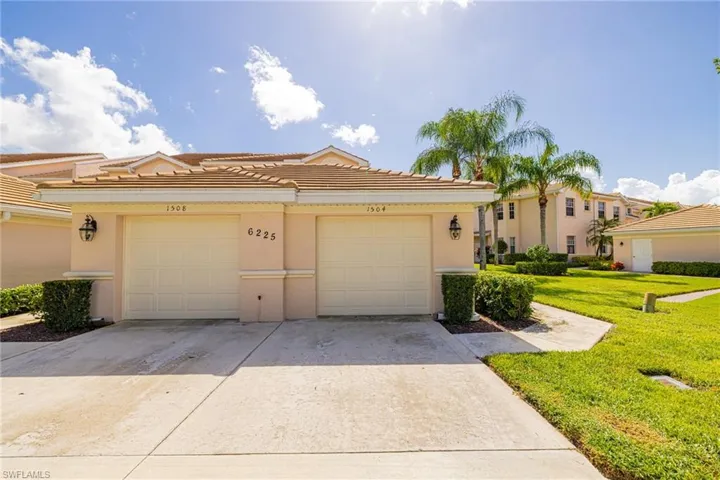 6225  Wilshire Pines  CIR, Naples, FL 34109