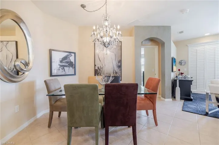 6225  Wilshire Pines  CIR, Naples, FL 34109
