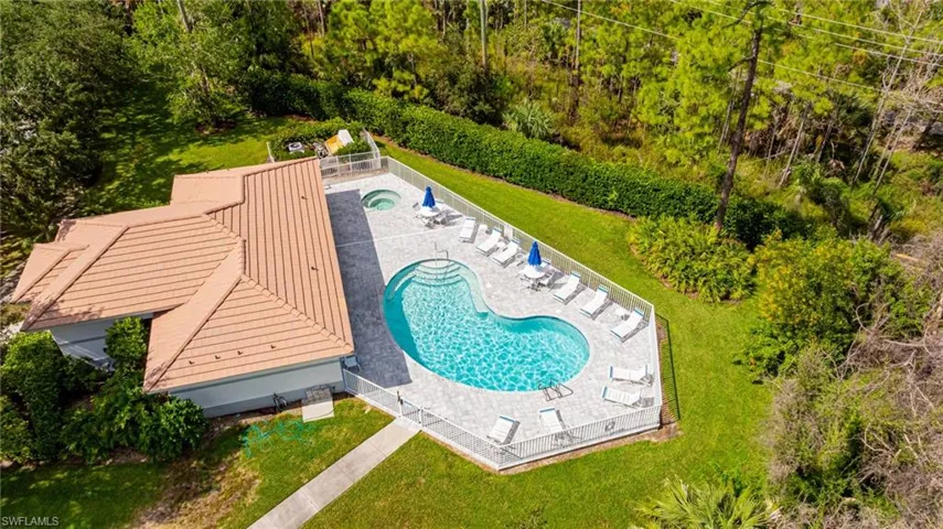 6225  Wilshire Pines  CIR, Naples, FL 34109