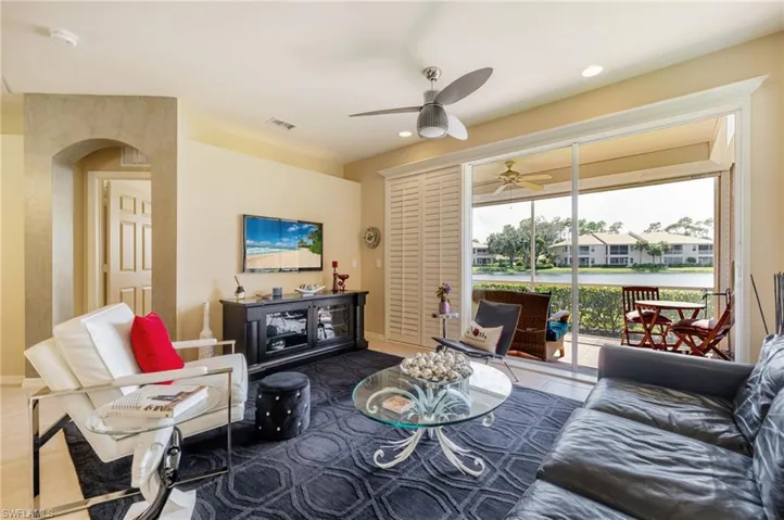 6225  Wilshire Pines  CIR, Naples, FL 34109