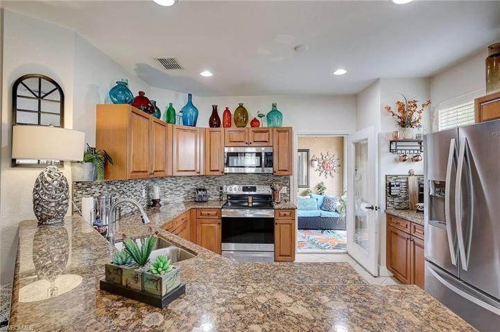 1854  Concordia Lake  CIR, Cape Coral, FL 33909