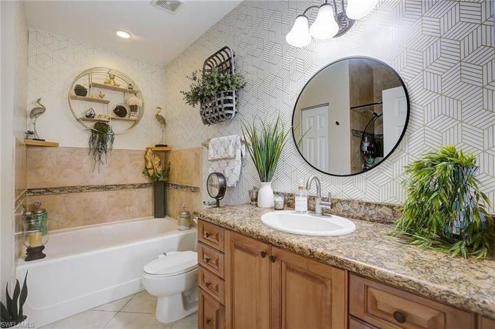 1854  Concordia Lake  CIR, Cape Coral, FL 33909