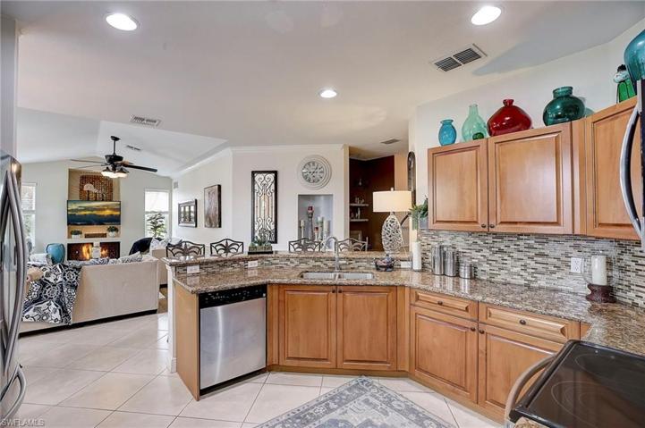 1854  Concordia Lake  CIR, Cape Coral, FL 33909