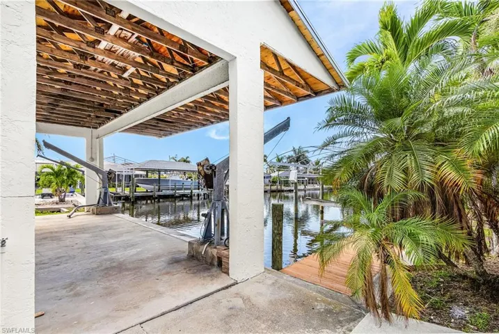 2805 8th Ave, St. James City, Florida 33956