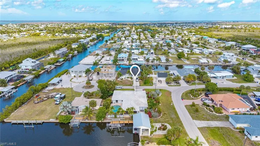 2805 8th Ave, St. James City, Florida 33956