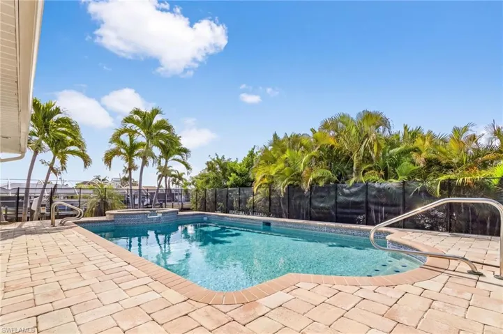 2805 8th Ave, St. James City, Florida 33956