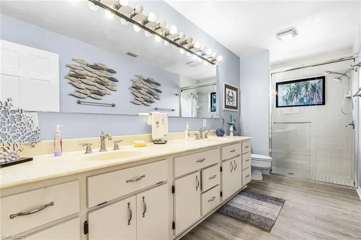 2805 8th Ave, St. James City, Florida 33956