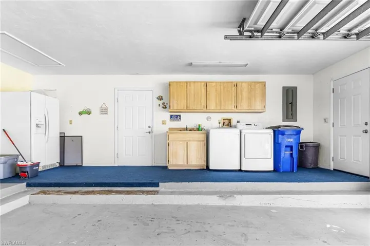 2805 8th Ave, St. James City, Florida 33956