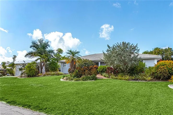 2805 8th Ave, St. James City, Florida 33956